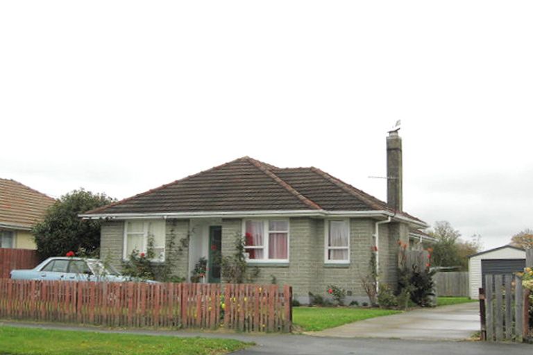 Photo of property in 7 Uxbridge Street, Northcote, Christchurch, 8052
