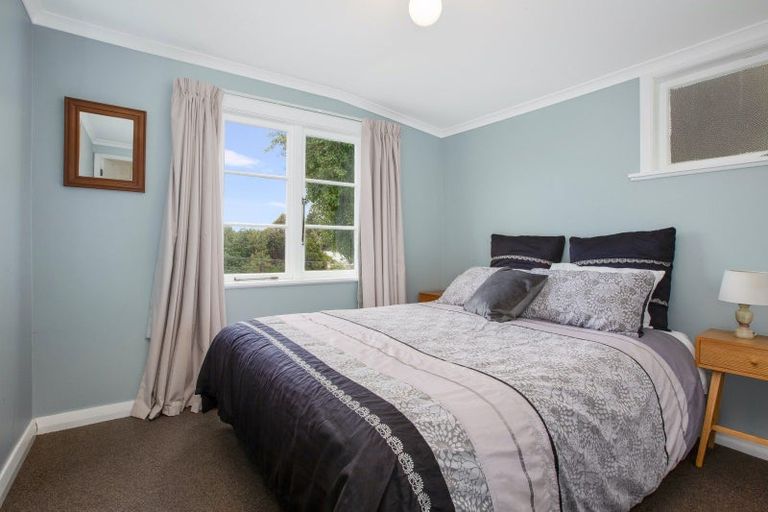 Photo of property in 22 Tawa Street, Eastbourne, Lower Hutt, 5013