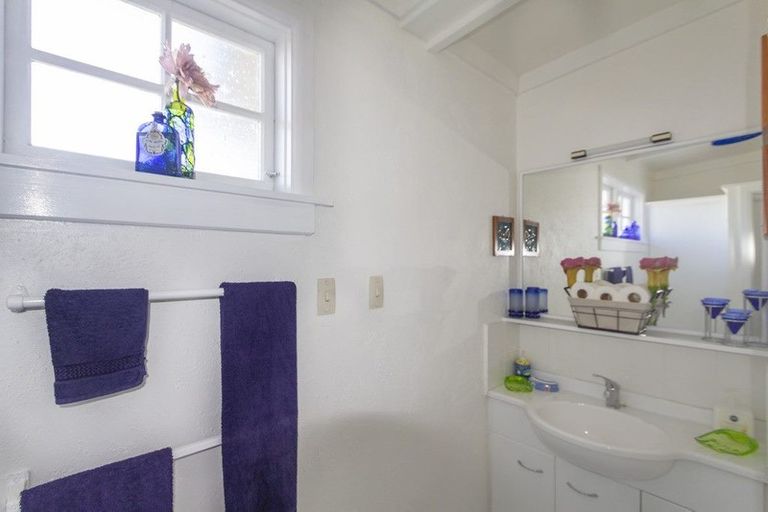 Photo of property in 50 Wharfe Street, South Hill, Oamaru, 9400