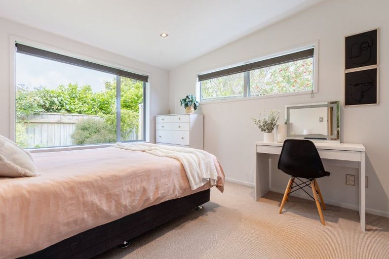 Photo of property in 8 Metzenthin Close, Raumati South, Paraparaumu, 5032