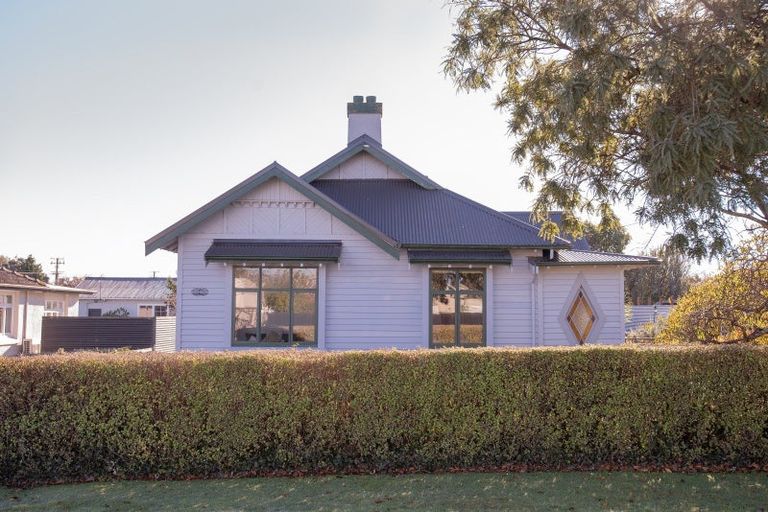 Photo of property in 18 Albert Street, Winton, 9720