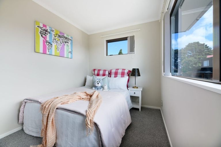 Photo of property in 10b Lincoln Road, Henderson, Auckland, 0610