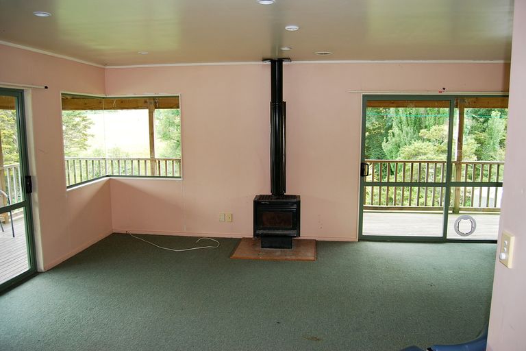 Photo of property in 32 Marshall Road, Kaiwaka, 0573