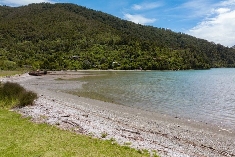Photo of property in 61 Hope Drive, Okiwi Bay, 7193