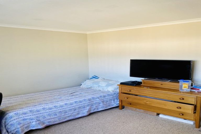 Photo of property in 7/31 Swanson Road, Henderson, Auckland, 0610