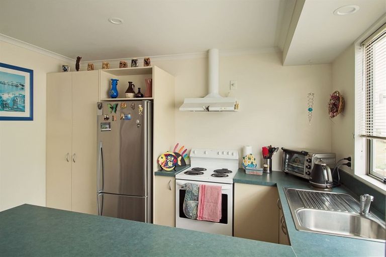 Photo of property in 2/92 Arthur Street, Seaview, Timaru, 7910