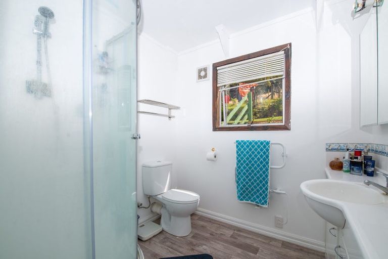 Photo of property in 72 Mountain Road, Western Heights, Rotorua, 3015