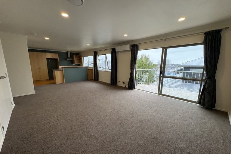 Photo of property in 11a Ruakiwi Road, Hamilton Lake, Hamilton, 3204