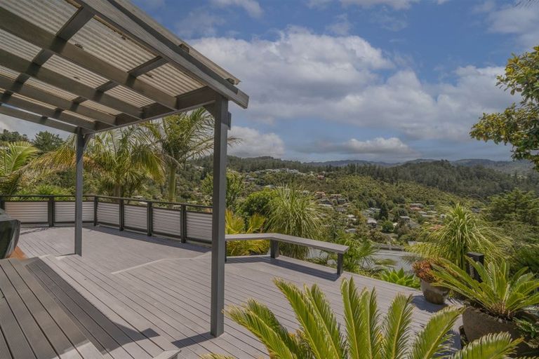 Photo of property in 2 Ridge Road, Tairua, 3508