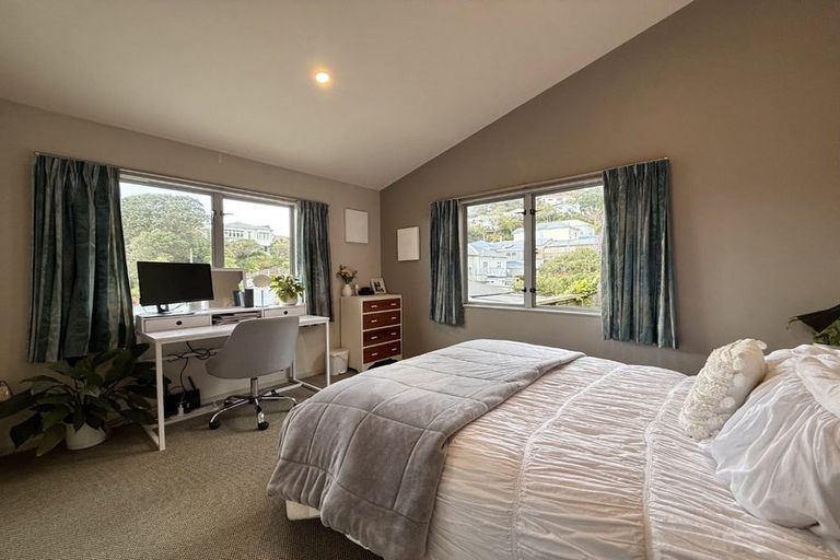 Photo of property in 36 Todman Street, Brooklyn, Wellington, 6021