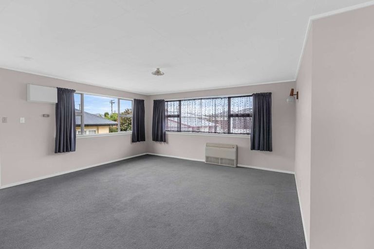 Photo of property in 2 Milton Street, Gore, 9710