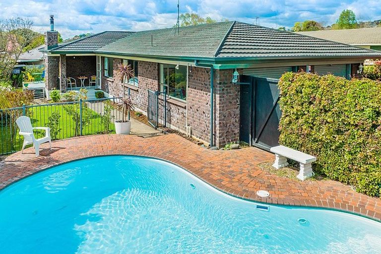 Photo of property in 3 Revell Court, Pukekohe, 2120
