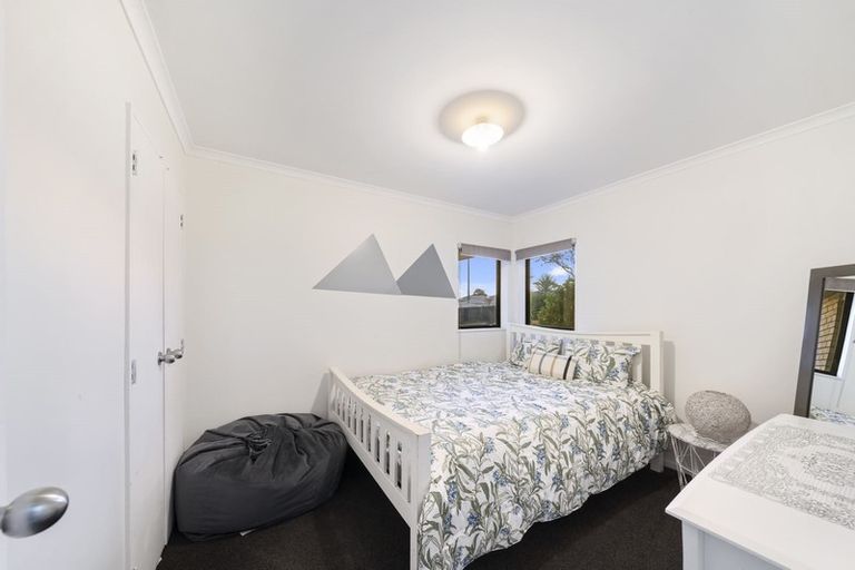 Photo of property in 45 Nicholas Gibbons Drive, Clendon Park, Auckland, 2103