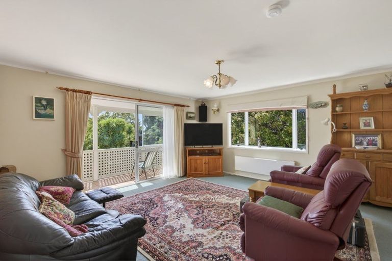 Photo of property in 6a Leatham Avenue, Strandon, New Plymouth, 4312