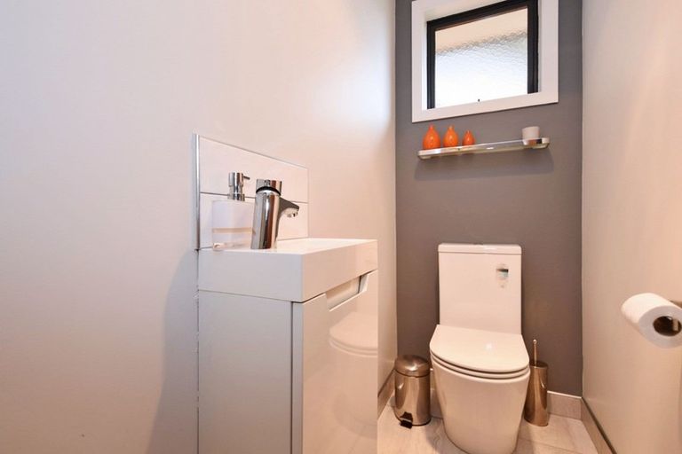 Photo of property in 98 Matua Road, Otatara, Invercargill, 9879