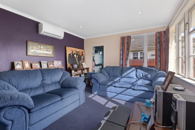 Photo of property in 19 Farmer Crescent, Taita, Lower Hutt, 5011