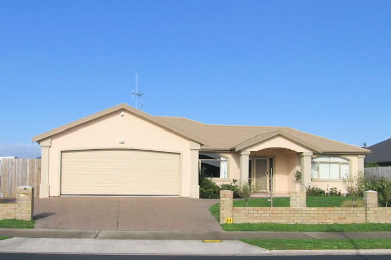 Photo of property in 10 Strathmore Drive, Rototuna, Hamilton, 3210