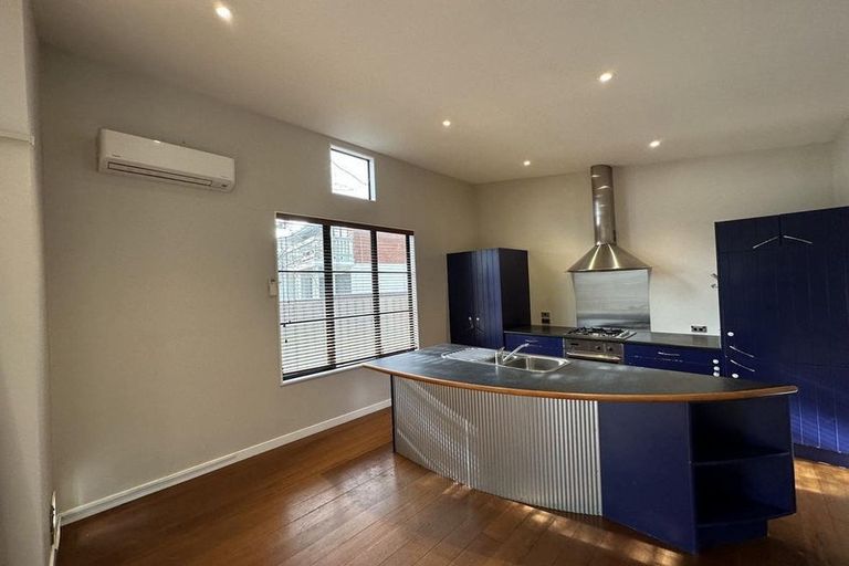 Photo of property in 8 Pitoitoi Street, Otaihanga, Paraparaumu, 5036