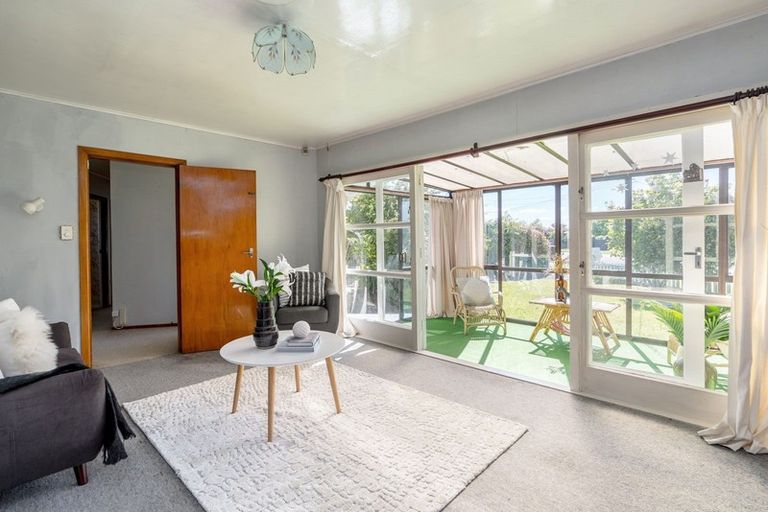 Photo of property in 6 Taverner Street, Carterton, 5713