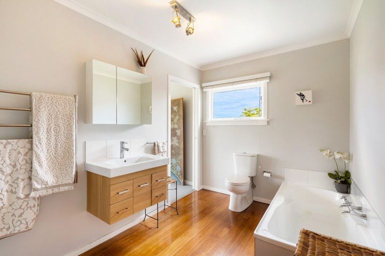 Photo of property in 812 Lumsden Road, Akina, Hastings, 4122