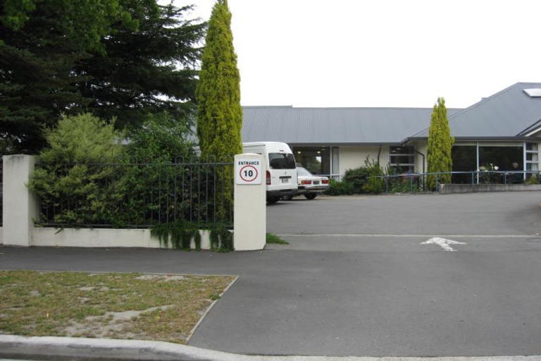 Photo of property in 7 Kirkwood Avenue, Upper Riccarton, Christchurch, 8041