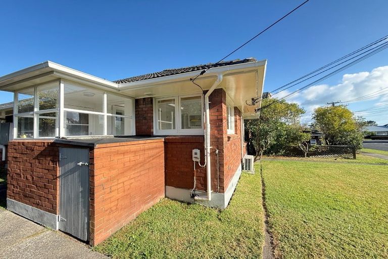 Photo of property in 1/9 Moana Avenue, Belmont, Auckland, 0622