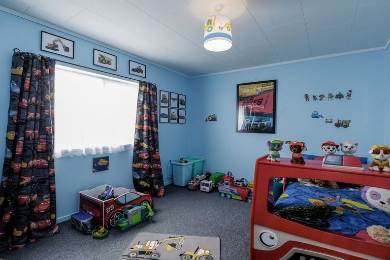 Photo of property in 206 Oxford Street, South Dunedin, Dunedin, 9012