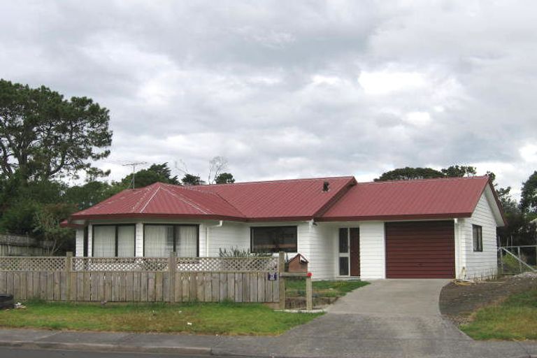 Photo of property in 80 Harmel Road, Glendene, Auckland, 0602