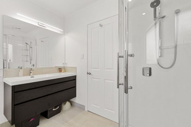 Photo of property in 181 Great South Road, Drury, 2113