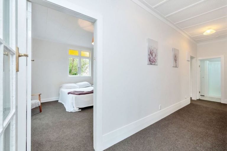 Photo of property in 21 Glendale Road, Glen Eden, Auckland, 0602