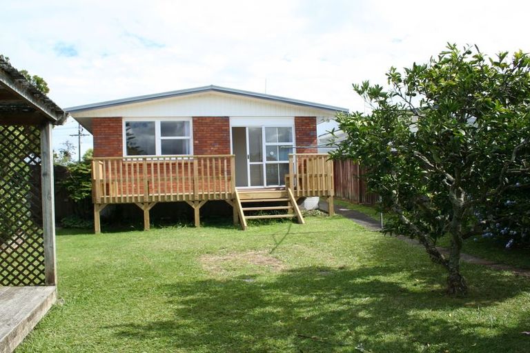 Photo of property in 1/71 Lynwood Road, New Lynn, Auckland, 0600