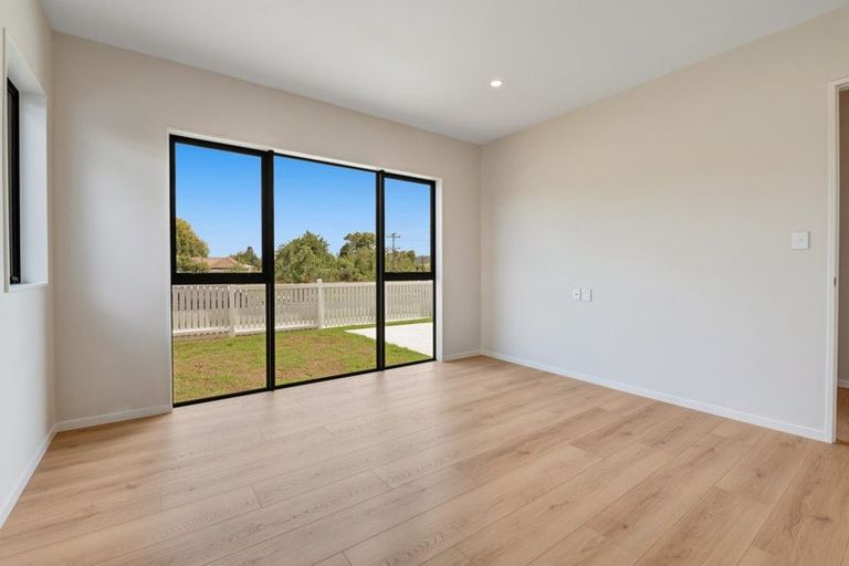 Photo of property in 12 Kanono Way, Helensville, 0800