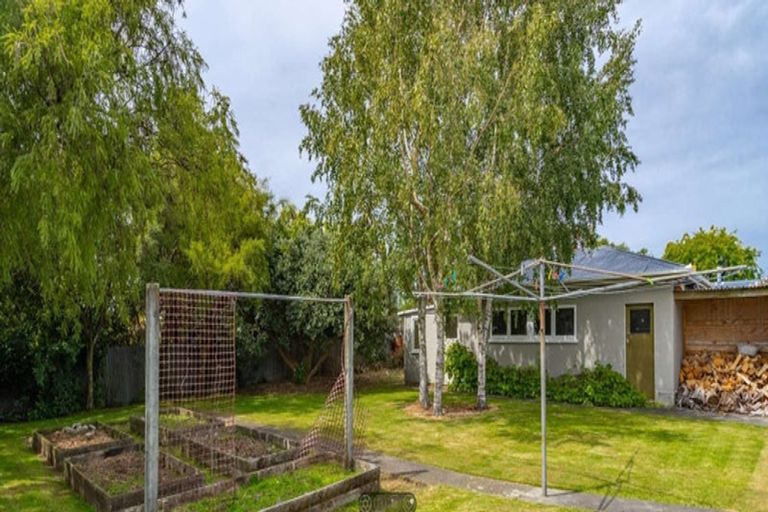 Photo of property in 32 Cambridge Terrace, Masterton, 5810