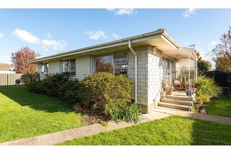 Photo of property in 2/254 Knowles Street, Mairehau, Christchurch, 8052