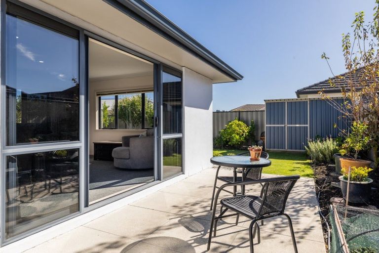 Photo of property in 21 Pinotage Drive, Greenmeadows, Napier, 4112