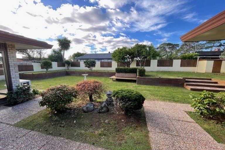 Photo of property in 7 Pendene Place, Forrest Hill, Auckland, 0620