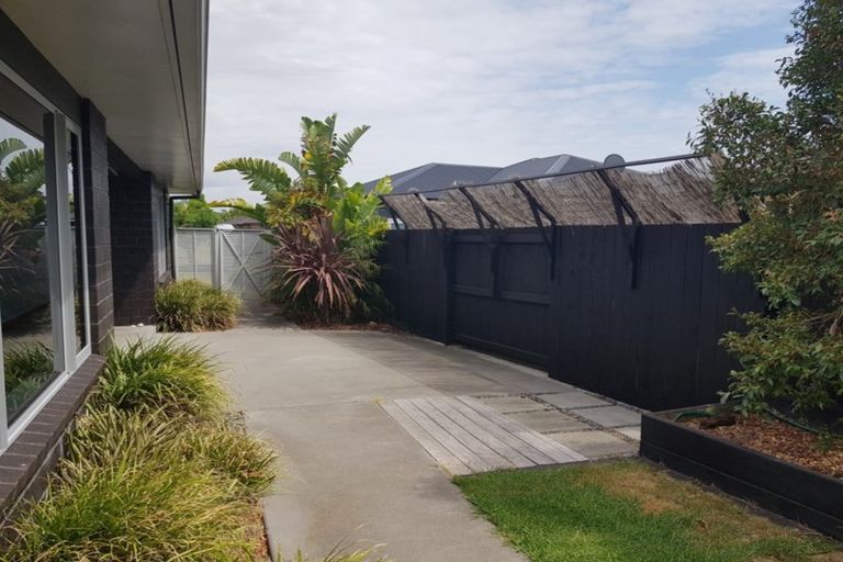 Photo of property in 9 The Glade, Papamoa Beach, Papamoa, 3118