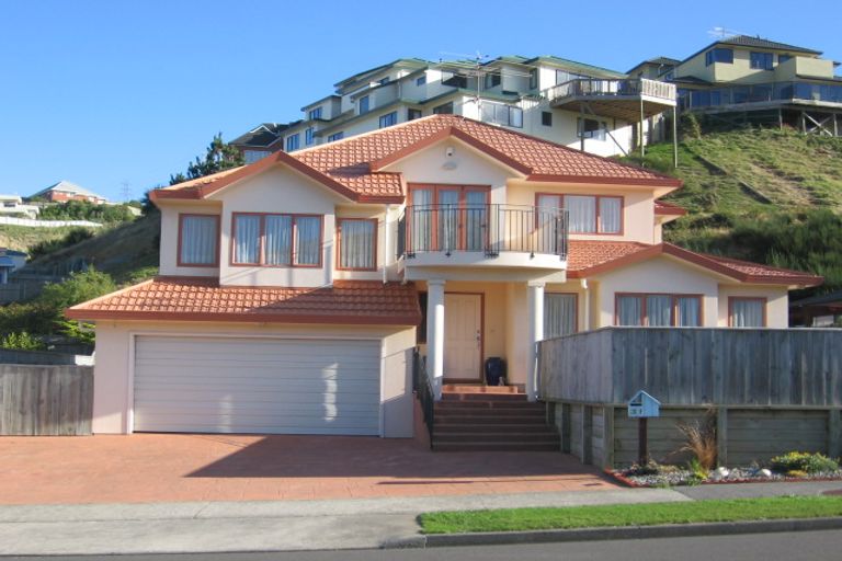 Photo of property in 31 Amesbury Drive, Churton Park, Wellington, 6037