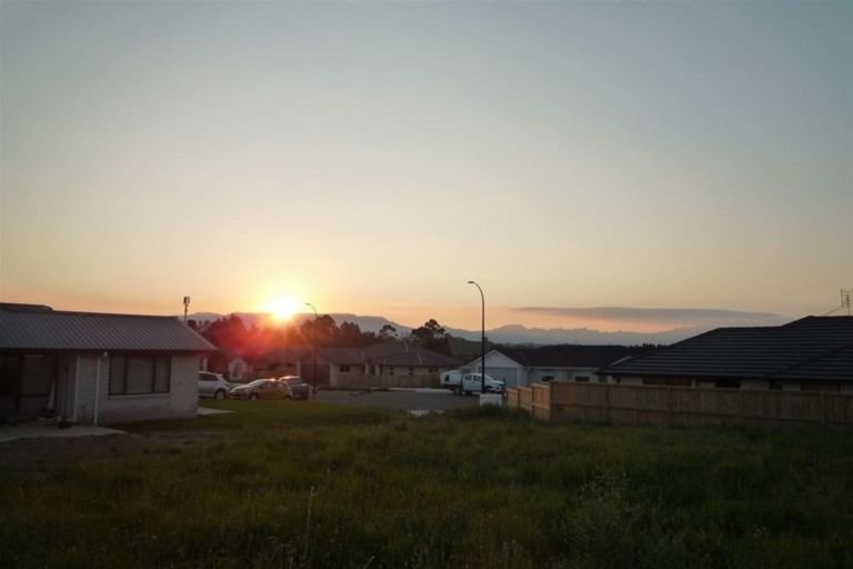 Photo of property in 44 Charlotte Drive, Omokoroa, 3114