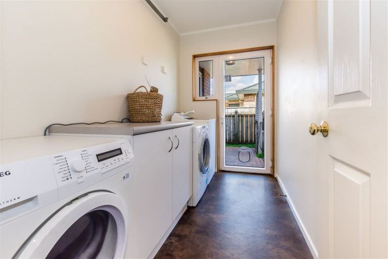Photo of property in 9 Compass Court, Paraparaumu, 5032