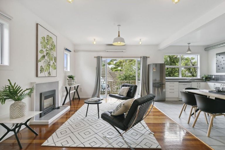 Photo of property in 88b Townsend Road, Miramar, Wellington, 6022