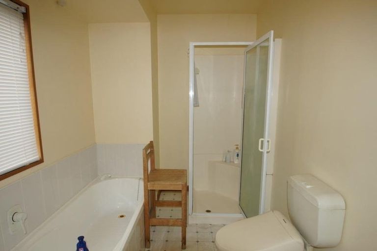 Photo of property in 8 Overdale Drive, Cashmere, Christchurch, 8022