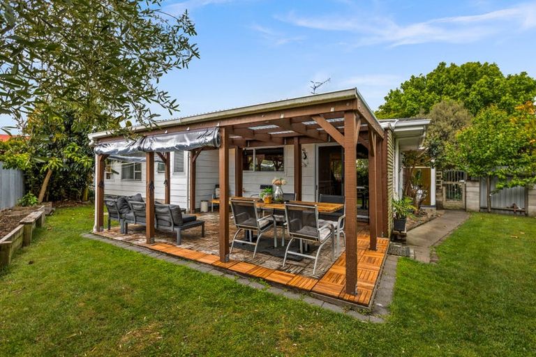 Photo of property in 21 Elliott Street, Taradale, Napier, 4112