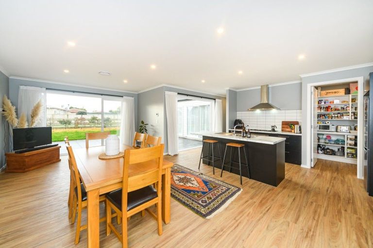 Photo of property in 2 Oldfield Lane, Marton, 4710