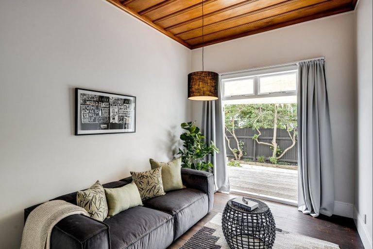 Photo of property in 413 Jervois Street, Mayfair, Hastings, 4122