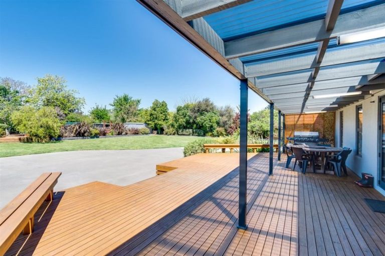 Photo of property in 12 Parsons Road, Meeanee, Napier, 4112