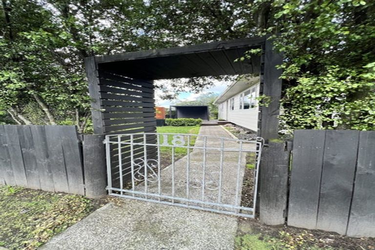 Photo of property in 18 Purcell Place, Melville, Hamilton, 3206