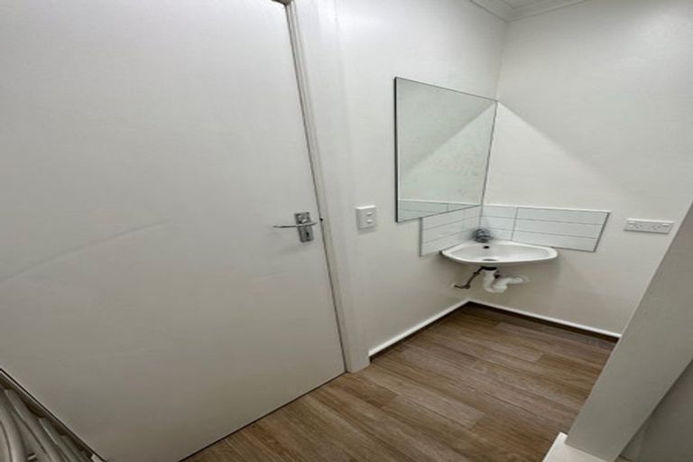 Photo of property in 327 Adelaide Road, Newtown, Wellington, 6021