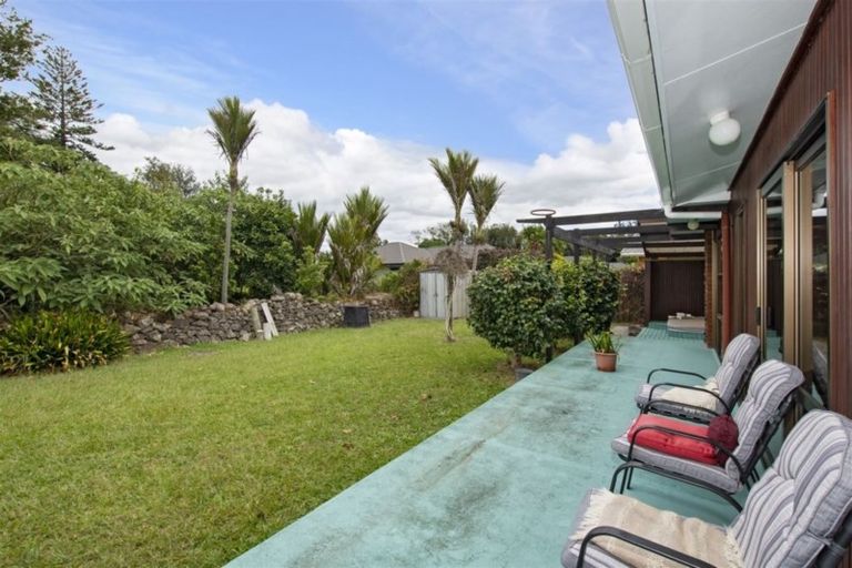 Photo of property in 243 Fairway Drive, Te Kamo, Whangarei, 0112