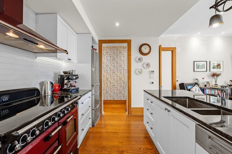 Photo of property in 92 Chester Street East, Christchurch Central, Christchurch, 8011